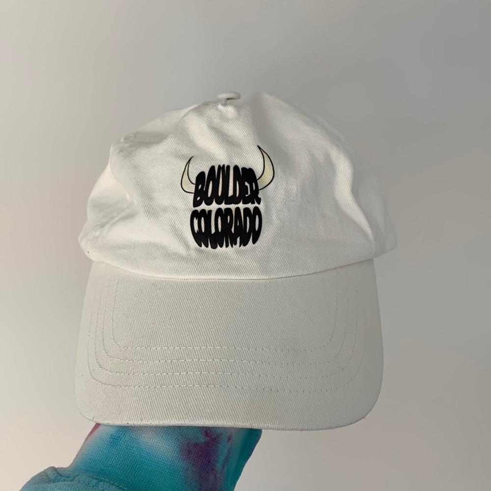SUPER UNIQUE Boulder, Colorado baseball cap - sko buffs!